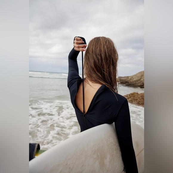 NWT Salt Gypsy Turtleneck Surfsuit - Picture 3 of 4